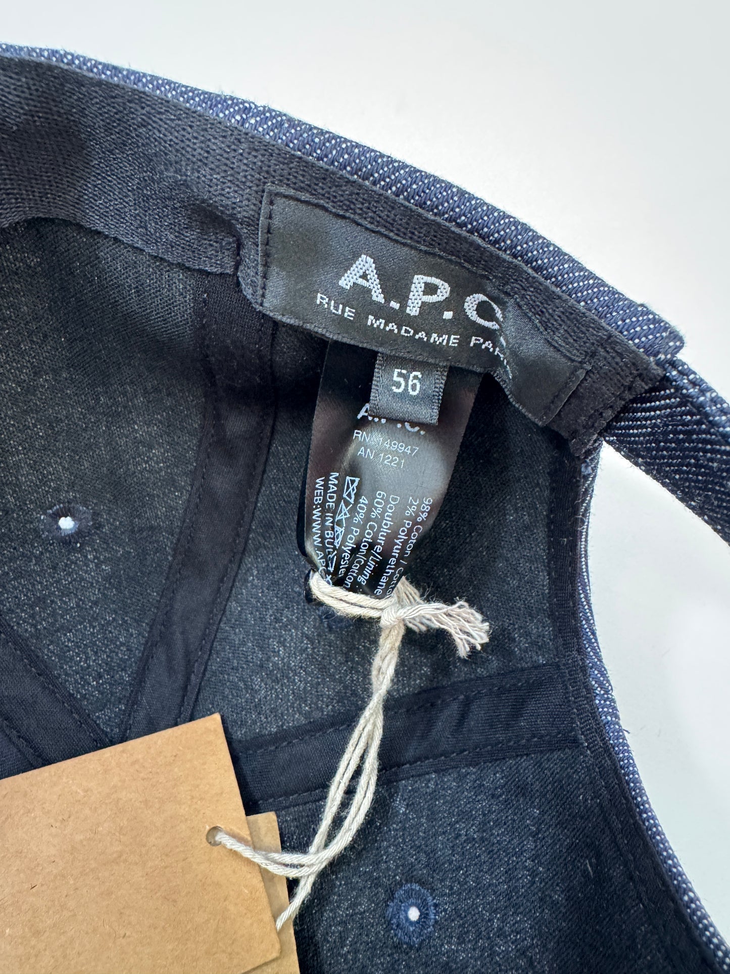 GORRA A.P.C