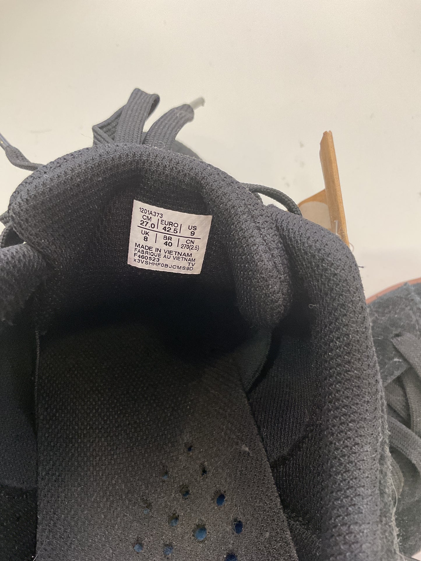 ZAPATILLAS ASICS NUEVAS CON ETIQUETA