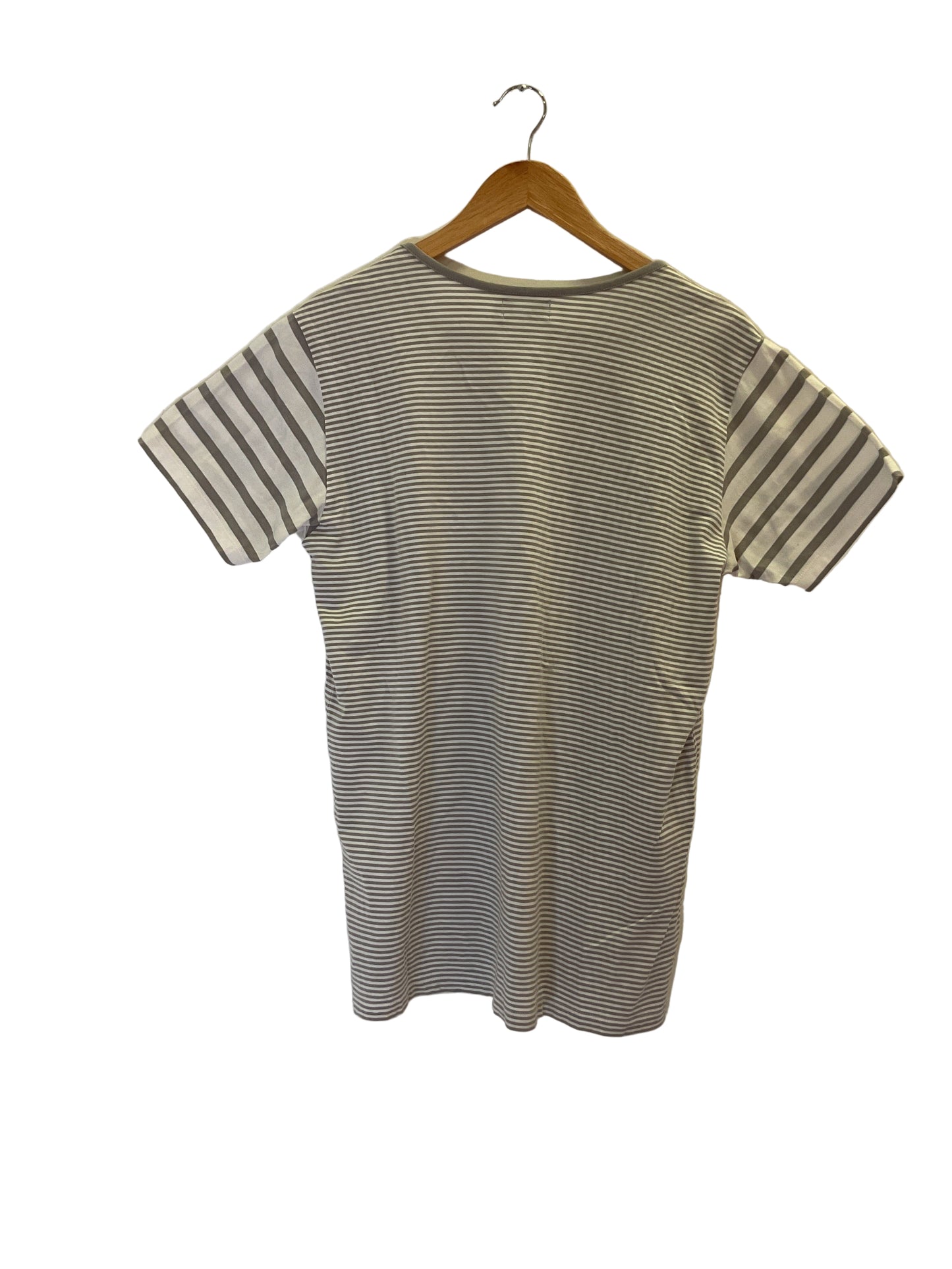 Polera gris FRED PERRY