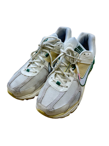Nike Vomero 5