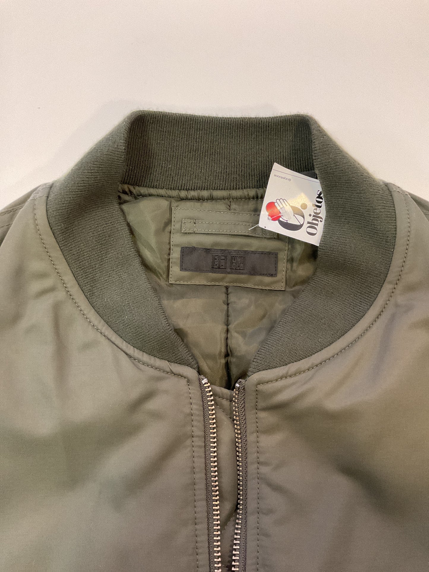 BOMBER JACKET UNIQLO