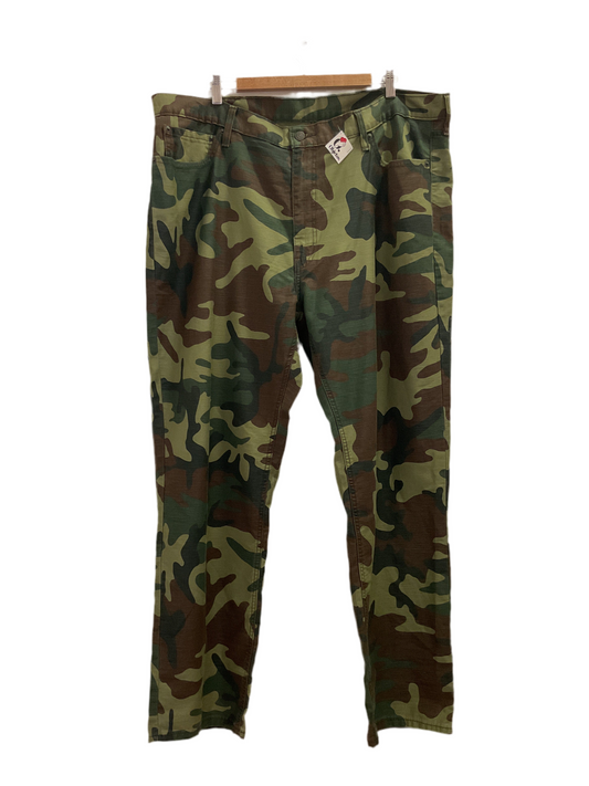 PANTALÓN LEVIS 541 MILITAR