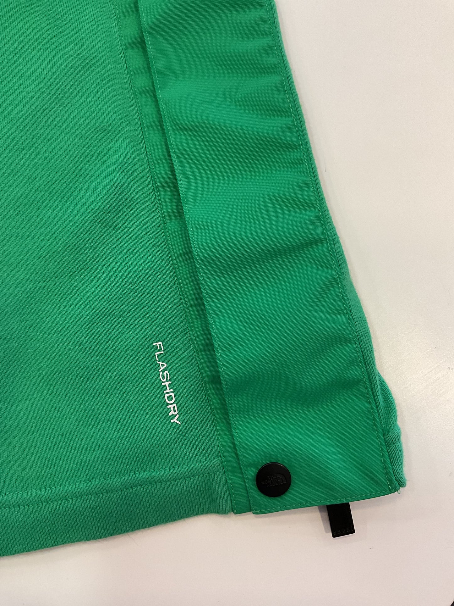 POLERA THE NORTH FACE / SACAI