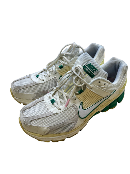 Nike Vomero 5