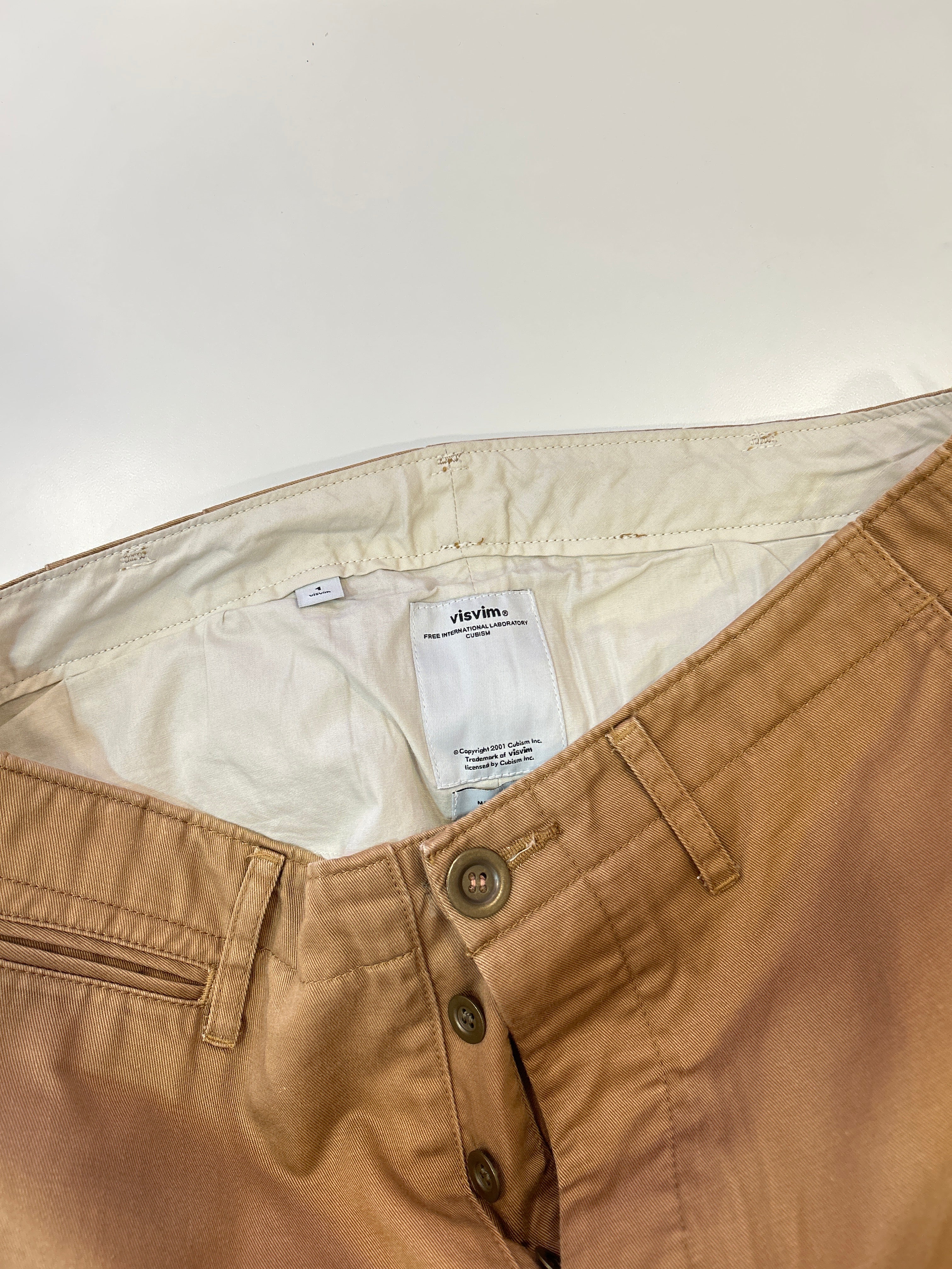 PANTALÓN CHINO VISVIM – Objetos Tienda
