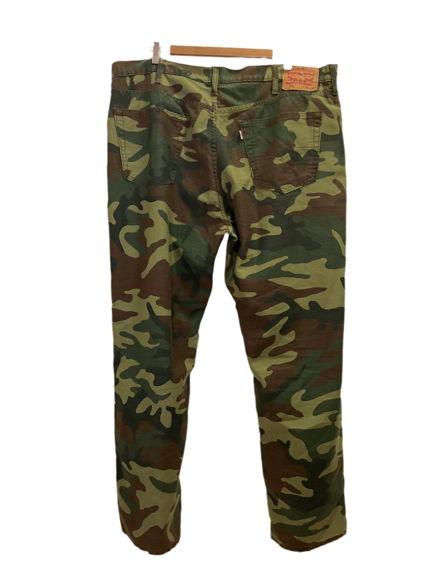 PANTALÓN LEVIS 541 MILITAR