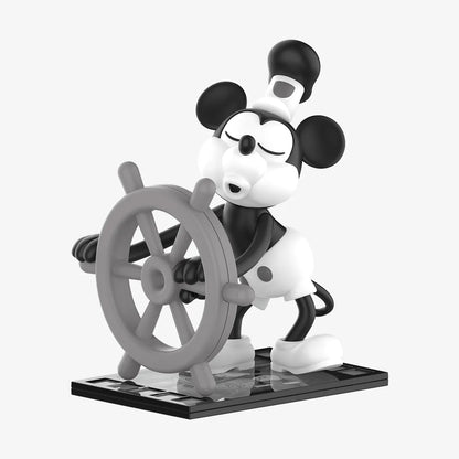 MISTERY BOX STEAMBOAT WILLIE DISNEY
