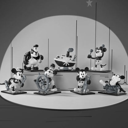 MISTERY BOX STEAMBOAT WILLIE DISNEY