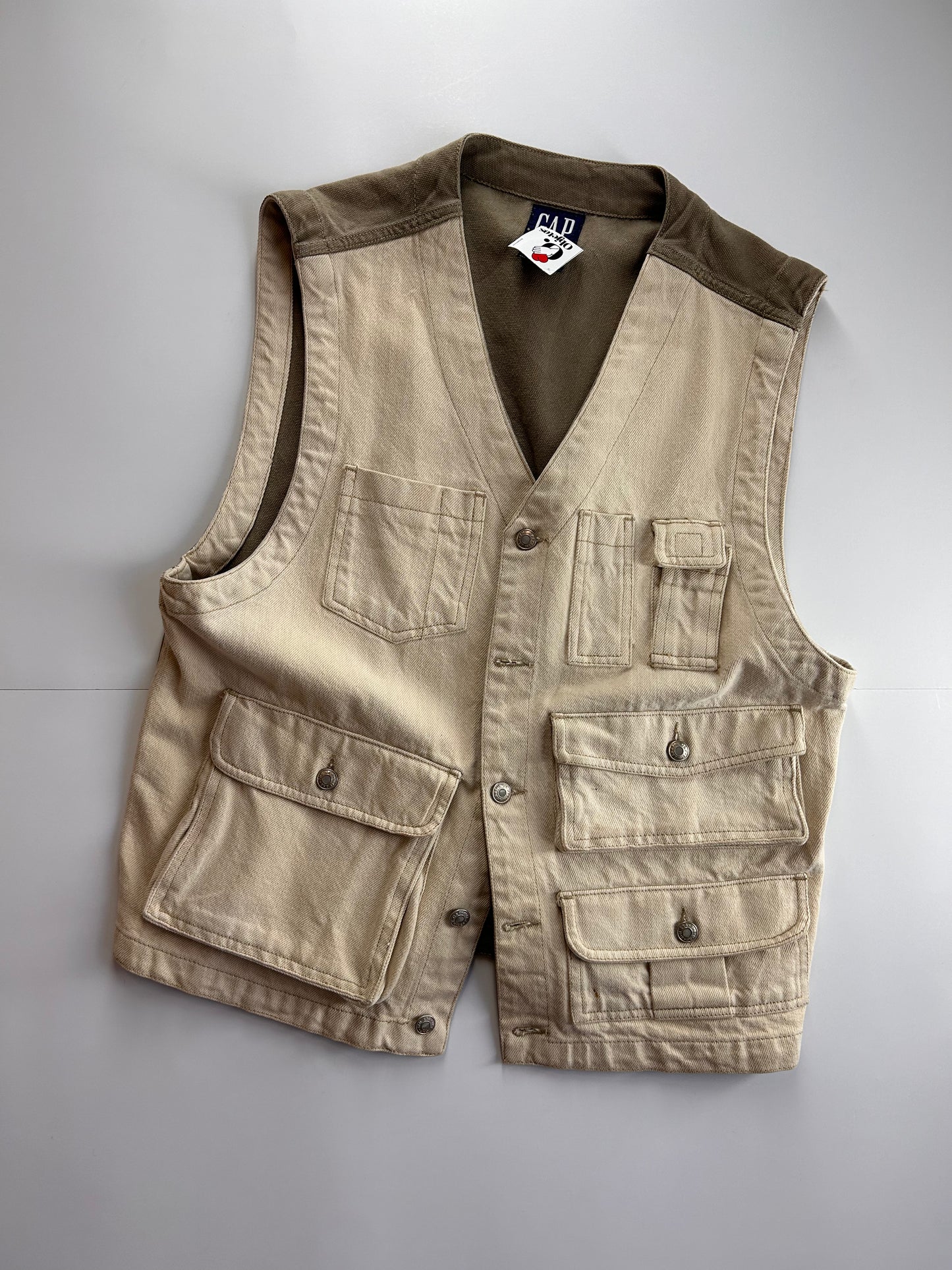 VEST GAP